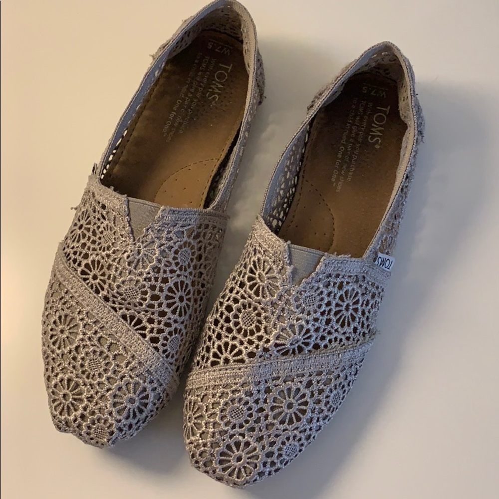 Toms